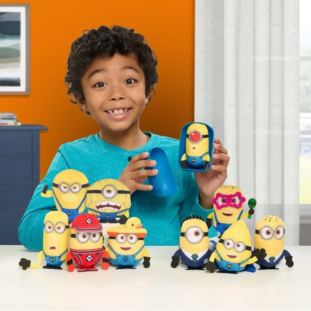 Set4 - Despicable Me 4 Mini Collectible Figures